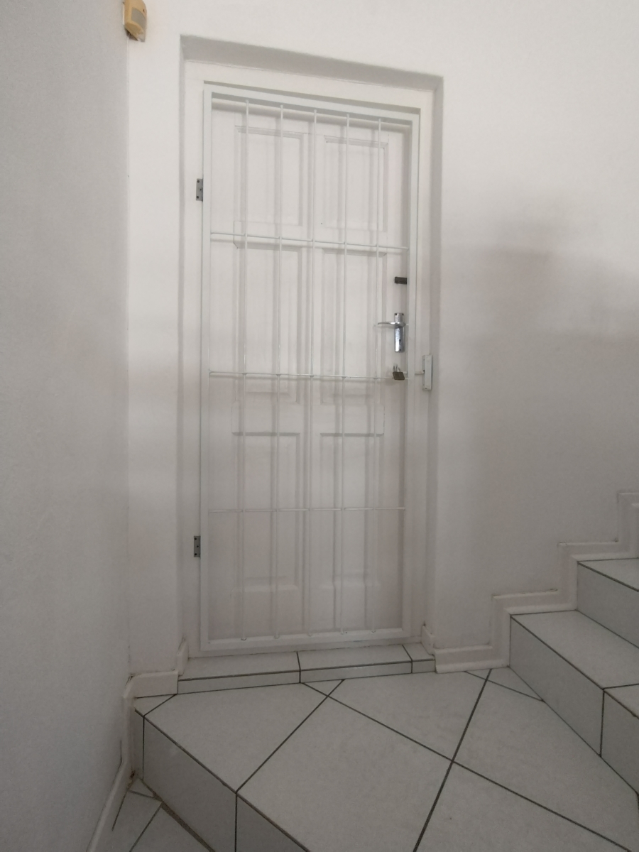 4 Bedroom Property for Sale in Wavecrest Eastern Cape